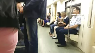 ji dulkina vėžį dėl sunaikintos alkūnės.