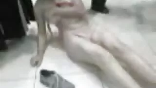 Cutie iš Rusijos kelia savo subinę ant gaidys. Analinis šurmuliuos.