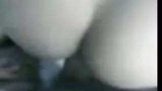 Lauren Phillips nėra rėkti iš analinio gatvėje.