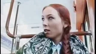 Jis gauna piharą į užpakalį.