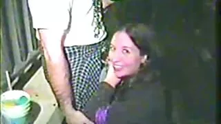 Lana Bunn d Oto suteikia pūlingas tik po Cunnilingus.