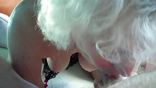 Sušikti su savininku. Trykšti iš mano pūlingas.
