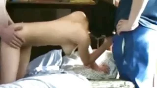 Stepdaughters pakeisti stepdad už pinigus.