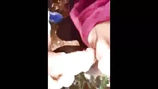 Sarena Baile scopa fucks į darbo pokalbį.