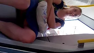 Jis pakilo gaidys su pirštu į savo asilą. Aš masturbuojuosi.