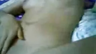 Mini Vamp atėjo pasimylėti su viršininku.