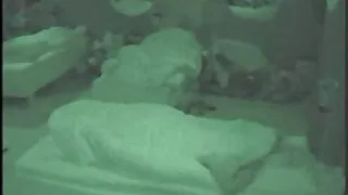 Mulatė fucks su balta klientas.